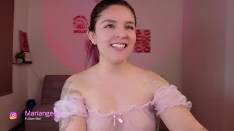 Snapshot of mariangeel_ chatting on October 24, 2025, 12:30 am mariangeel_ online show from October 24, 2025, 12:30 am