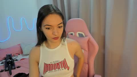 Mariangel online show from February 25, 2026, 10:41 pm