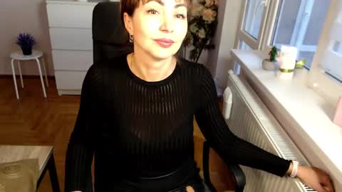 marianika online show from December 3, 2024, 9:55 am