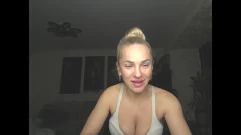marianna1977 online show from April 2, 2026, 6:49 pm