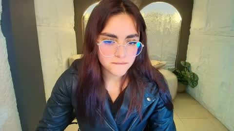 marianna_r_ online show from February 16, 2026, 8:49 pm