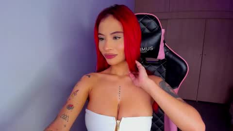 M A R I A N E online show from November 19, 2025, 6:08 pm