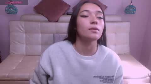 marianne_cam online show from April 24, 2026, 2:19 pm