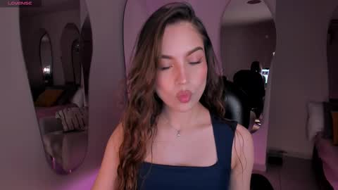 Marianne  online show from March 4, 2026, 7:53 pm