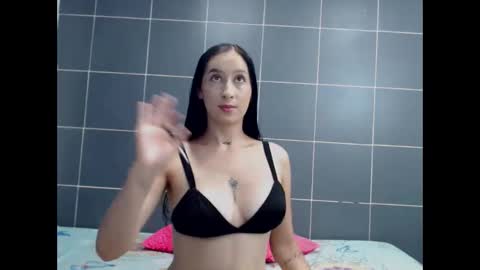 Mariangel online show from October 29, 2025, 9:49 pm