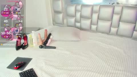 Snapshot of marianreynolds chatting on May 9, 2026, 2:06 am MARIAN online show from May 9, 2026, 2:06 am