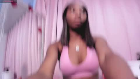 Snapshot of marianrosse chatting on April 22, 2026, 12:57 am marianrosse online show from April 22, 2026, 12:57 am