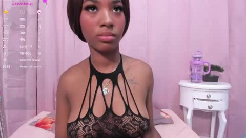 Snapshot of marianrosse chatting on April 25, 2026, 4:37 am marianrosse online show from April 25, 2026, 4:37 am