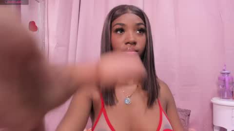 Snapshot of marianrosse chatting on April 26, 2026, 7:00 pm marianrosse online show from April 26, 2026, 7:00 pm