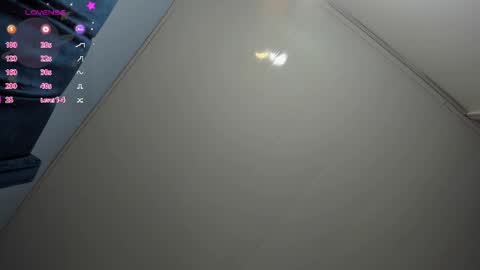 Snapshot of marianrosse chatting on April 29, 2026, 1:32 am marianrosse online show from April 29, 2026, 1:32 am