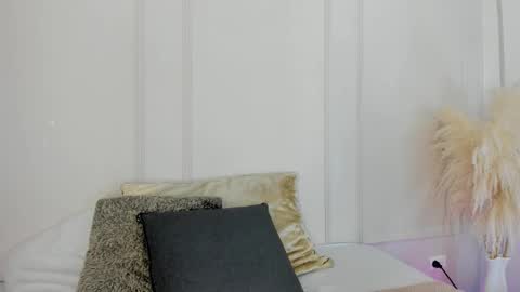 Snapshot of mariapettit chatting on February 19, 2026, 11:39 am Maria Pettit online show from February 19, 2026, 11:39 am