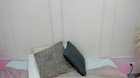 Snapshot of mariapettit chatting on February 26, 2026, 11:31 am Maria Pettit online show from February 26, 2026, 11:31 am