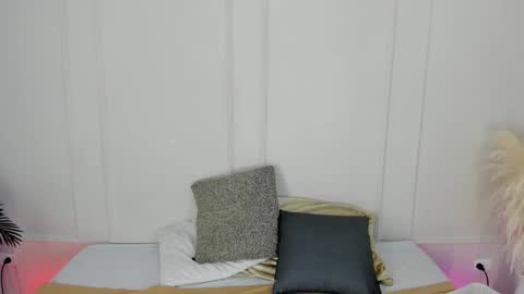 Snapshot of mariapettit chatting on February 27, 2026, 11:54 am Maria Pettit online show from February 27, 2026, 11:54 am