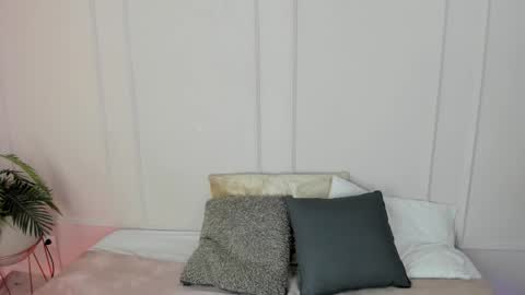 Snapshot of mariapettit chatting on March 10, 2026, 11:37 am Maria Pettit online show from March 10, 2026, 11:37 am