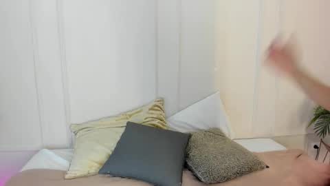 Snapshot of mariapettit chatting on March 19, 2026, 11:58 am Maria Pettit online show from March 19, 2026, 11:58 am