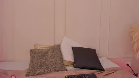 Snapshot of mariapettit chatting on March 29, 2026, 8:25 am Maria Pettit online show from March 29, 2026, 8:25 am