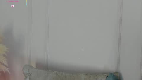 Maria Pettit online show from June 6, 2026, 3:33 am