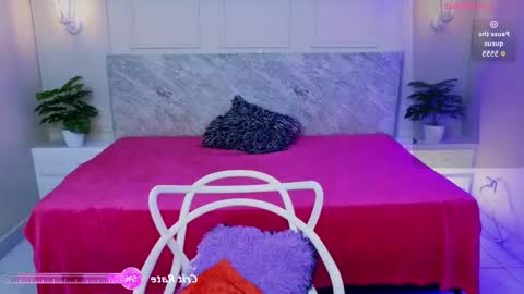 mariatayler1 online show from September 9, 2025, 7:13 pm