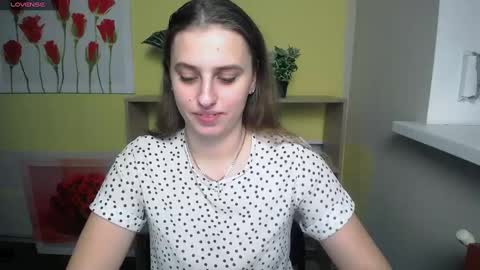 Mariia online show from December 5, 2024, 1:06 pm