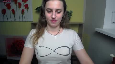 Mariia online show from December 19, 2024, 1:29 pm