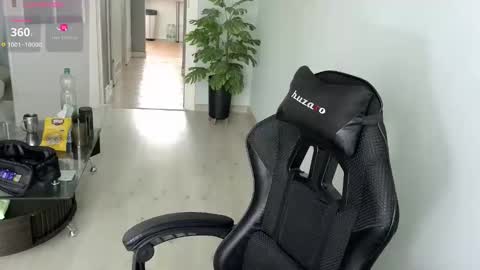 maribor5879 online show from September 26, 2025, 1:37 pm