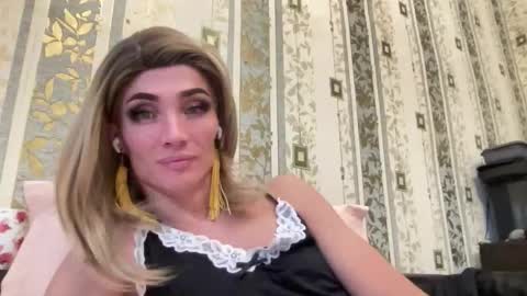 Mari online show from November 9, 2025, 10:24 am