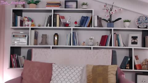 Snapshot of marie_antoinette62 chatting on April 6, 2026, 6:53 pm Maria online show from April 6, 2026, 6:53 pm