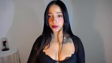 Snapshot of marie_daved chatting on November 3, 2025, 3:08 am Nicolle online show from November 3, 2025, 3:08 am