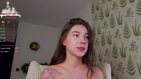 Snapshot of marie_diaze chatting on December 28, 2024, 5:12 am Marie LEAVE YOUR WITH ME online show from December 28, 2024, 5:12 am