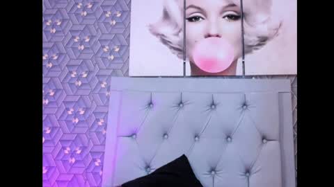 Marie online show from September 11, 2025, 3:45 pm