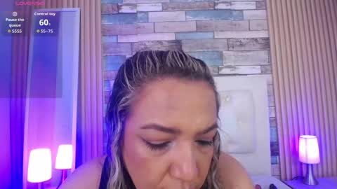 marie_hss online show from May 2, 2026, 2:11 pm