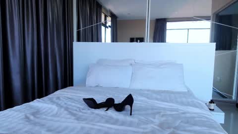 Marie online show from March 10, 2025, 9:53 am