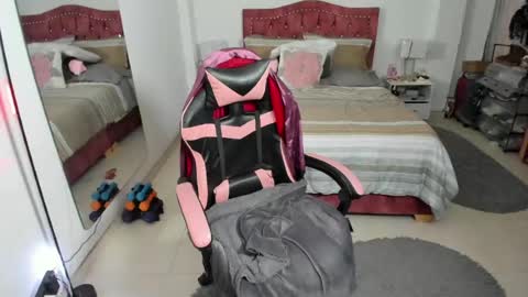 marie online show from April 29, 2026, 11:33 pm