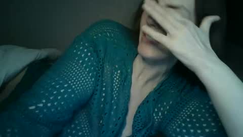 Mariejojo online show from December 3, 2025, 12:03 pm