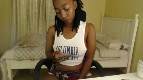 mariejuana online show from December 21, 2025, 7:54 pm