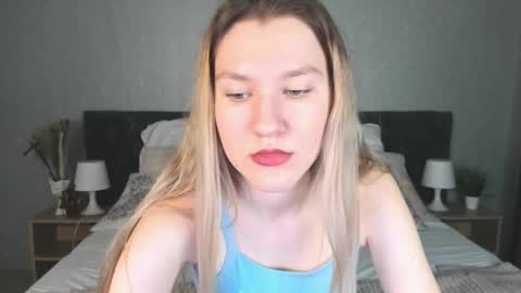 Snapshot of mariel_brown chatting on January 5, 2025, 8:22 am mariel_brown online show from January 5, 2025, 8:22 am