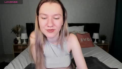 Snapshot of mariel_brown chatting on February 11, 2025, 12:27 pm mariel_brown online show from February 11, 2025, 12:27 pm