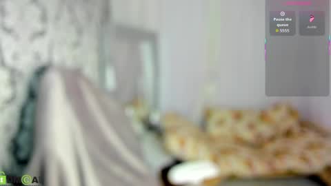 Snapshot of mariel_lie chatting on June 5, 2026, 2:18 am Mariel online show from June 5, 2026, 2:18 am