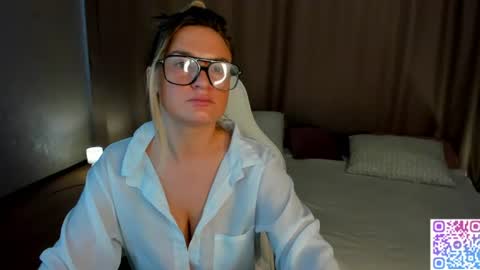 Mariel online show from August 8, 2026, 2:03 am