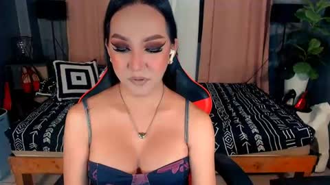 Snapshot of mariemanila chatting on July 12, 2026, 5:37 pm mariemanila online show from July 12, 2026, 5:37 pm