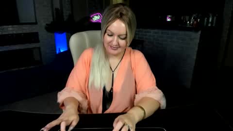 Snapshot of mariemlui chatting on September 13, 2025, 7:08 am mariemlui online show from September 13, 2025, 7:08 am