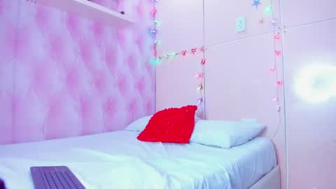 Snapshot of mariemyller chatting on December 24, 2024, 6:50 pm Marie online show from December 24, 2024, 6:50 pm