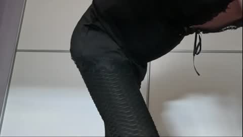 Snapshot of mariets420 chatting on October 18, 2025, 12:17 pm mariets420 online show from October 18, 2025, 12:17 pm