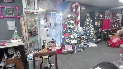 Snapshot of mariewaters chatting on December 16, 2024, 4:38 pm Marie Ann Waters online show from December 16, 2024, 4:38 pm