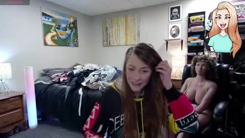 Snapshot of mariewaters chatting on February 1, 2025, 12:40 am Marie Ann Waters online show from February 1, 2025, 12:40 am