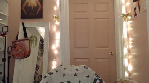 marigoldrue online show from January 7, 2026, 12:13 am