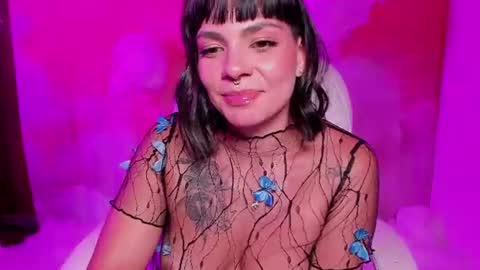 Amelie online show from July 30, 2026, 2:32 am