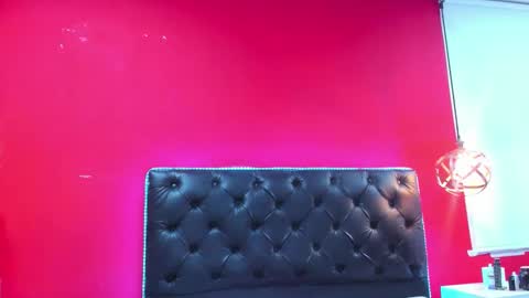 MARIHAM AND MURATH online show from November 22, 2025, 9:41 am