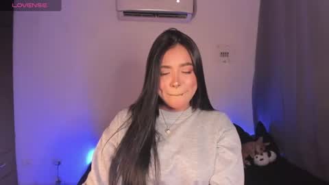 Mariana Hasper online show from June 14, 2026, 10:23 pm