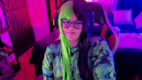 Snapshot of mariiana_velezz chatting on April 16, 2026, 6:25 am mariiana_velezz online show from April 16, 2026, 6:25 am